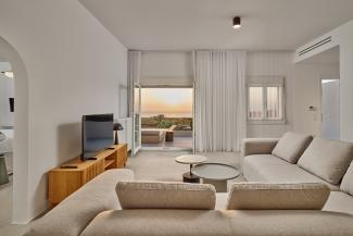 Lilium Homes - Hotel in Fira Santorini 